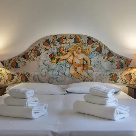 Hotiday Mare Szálloda 4*